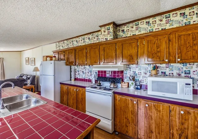 Photo 4 of Manufactured home for sale at 2131 & 2135 Moore Duncan Hwy, Moore, SC 29369 | MLS# SPN340564 | Listing updated on 2026-09-15