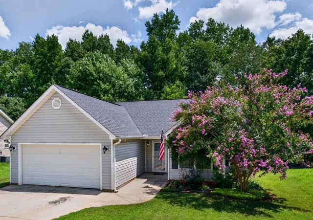 Photo 1 of Single family home for sale at 112 Slate Ln, Greer, SC 29650 | MLS# SPN340660 | Listing updated on 2026-09-15