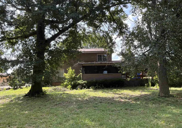 Photo 3 of Single family home for sale at 210 Trailwood Dr, Spartanburg, SC 29301 | MLS# SPN341242 | Listing updated on 2026-09-11