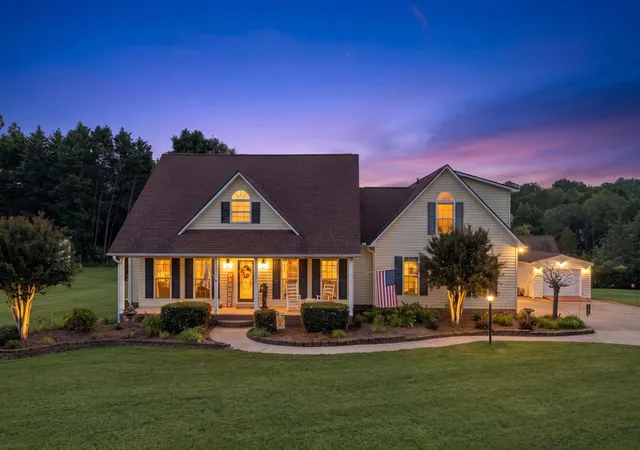 Photo 3 of Single family home for sale at 209 Roundstone Dr, Inman, SC 29349 | MLS# SPN341469 | Listing updated on 2026-09-09