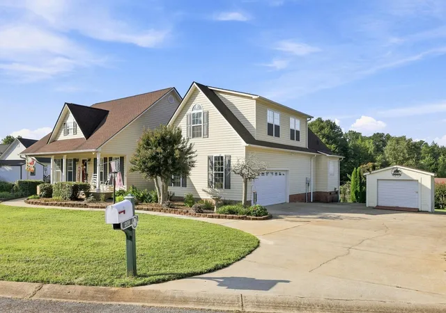 Photo 3 of Single family home for sale at 209 Roundstone Dr, Inman, SC 29349 | MLS# SPN341469 | Listing updated on 2026-09-09
