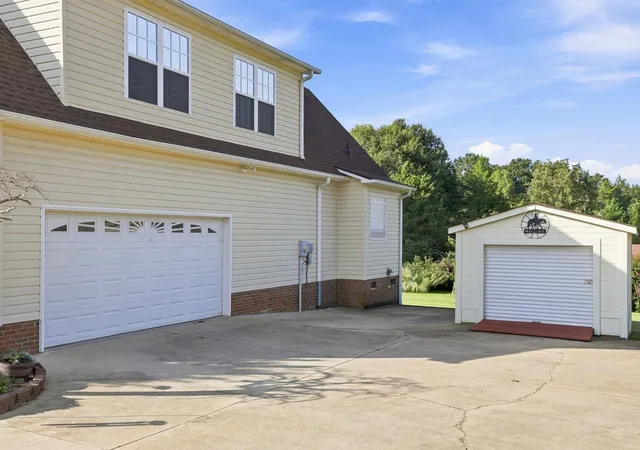 Photo 4 of Single family home for sale at 209 Roundstone Dr, Inman, SC 29349 | MLS# SPN341469 | Listing updated on 2026-09-09
