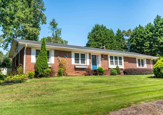 Photo 3 of Sale Pending at 114 E Brookwood Ln, Cowpens, SC 29330 | MLS# SPN341483 | Listing updated on 2026-09-13