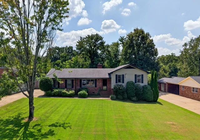 Photo 1 of Sale Pending at 617 Sharondale Ct, Spartanburg, SC 29303 | MLS# SPN341512 | Listing updated on 2026-09-15
