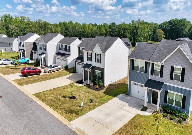 Photo 3 of Single family home for sale at 926 Shakespeare Dr, Woodruff, SC 29388 | MLS# SPN341530 | Listing updated on 2026-09-11