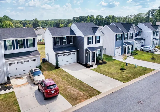 Photo 4 of Single family home for sale at 926 Shakespeare Dr, Woodruff, SC 29388 | MLS# SPN341530 | Listing updated on 2026-09-11