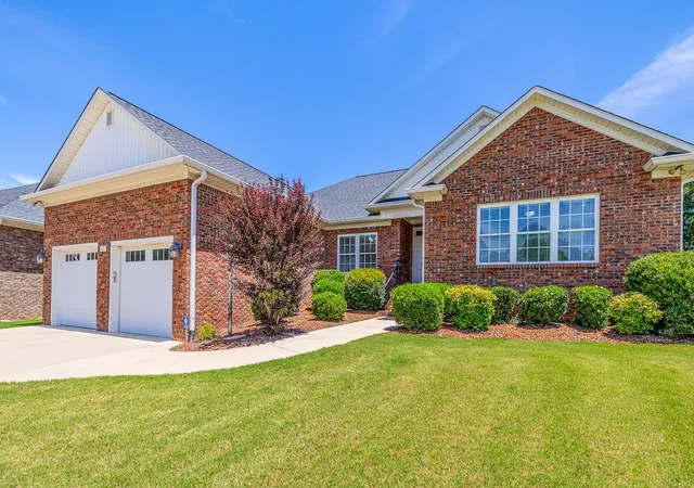 Photo 1 of Single family home for sale at 821 E Golden View Ln, Boiling Springs, SC 29316 | MLS# SPN341539 | Listing updated on 2026-09-11
