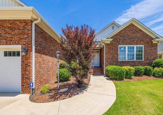 Photo 2 of Single family home for sale at 821 E Golden View Ln, Boiling Springs, SC 29316 | MLS# SPN341539 | Listing updated on 2026-09-11