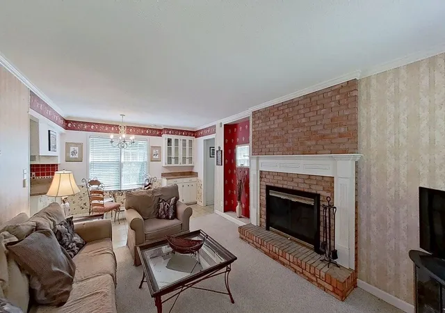 Photo 3 of Single family home for sale at 628 Perrin Dr, Spartanburg, SC 29307 | MLS# SPN341551 | Listing updated on 2026-09-12