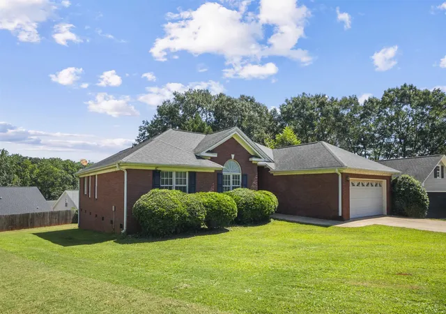 Photo 2 of Sale Pending at 349 Worthington Cir, Spartanburg, SC 29303 | MLS# SPN341620 | Listing updated on 2026-09-25