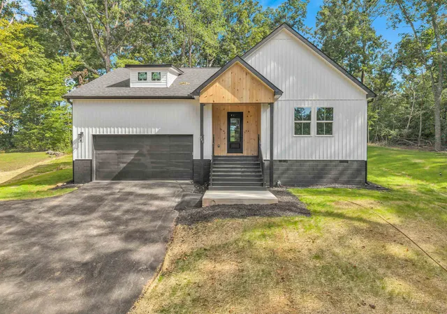 Photo 1 of Single family home for sale at 245 Tucker Rd, Spartanburg, SC 29306 | MLS# SPN341718 | Listing updated on 2026-09-15