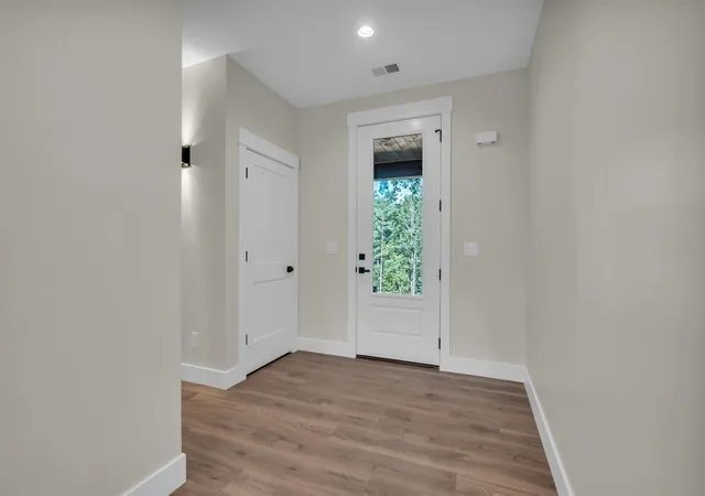 Photo 3 of Single family home for sale at 245 Tucker Rd, Spartanburg, SC 29306 | MLS# SPN341718 | Listing updated on 2026-09-15