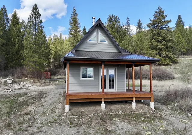 Photo 2 of Single family home for sale at 817 Dominion Springs Way, Colville, WA 99114 | MLS# 202614385 | Listing updated on 2026-09-22