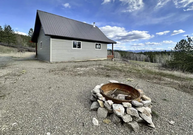 Photo 4 of Single family home for sale at 817 Dominion Springs Way, Colville, WA 99114 | MLS# 202614385 | Listing updated on 2026-09-22
