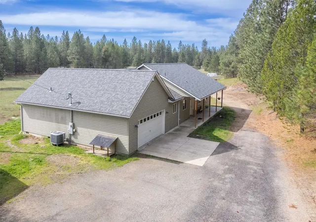 Photo 1 of Single family home for sale at 27509 N Perry Rd, Chattaroy, WA 99003 | MLS# 202615668 | Listing updated on 2026-09-12