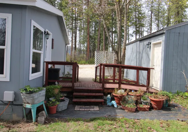 Photo 3 of Manufactured home for sale at 604 N West St, Chewelah, WA 99109 | MLS# 202615758 | Listing updated on 2026-09-22