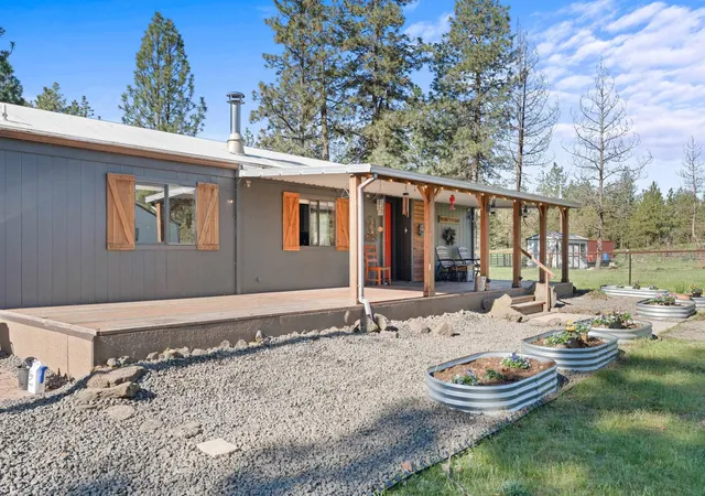 Photo 3 of Sale Pending at 19236 S Aspen Meadows Dr, Cheney, WA 99004 | MLS# 202616231 | Listing updated on 2026-09-11
