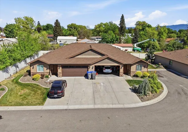 Photo 1 of Sale Pending at 420 N / 422 Pierce Ln, Spokane Valley, WA 99206 | MLS# 202616911 | Listing updated on 2026-09-14