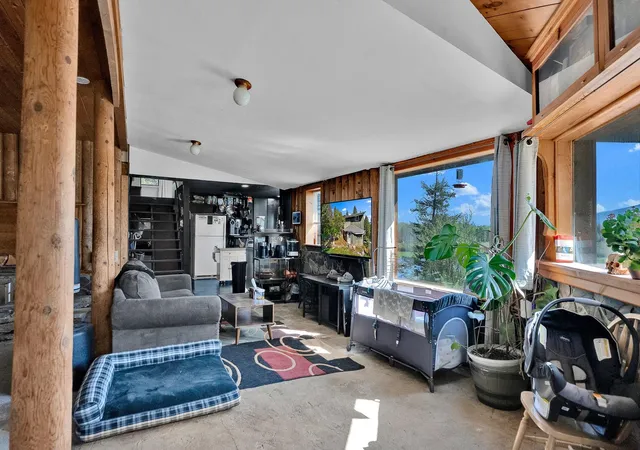 Photo 1 of Single family home for sale at 579 Blue Heron Rd, Newport, WA 99156 | MLS# 202617174 | Listing updated on 2026-09-22