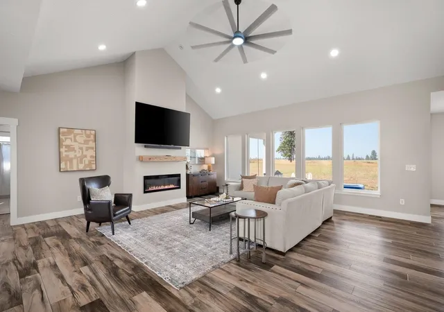Photo 3 of Single family home for sale at 14506 W Pine Blf Rd, Nine Mile Falls, WA 99026 | MLS# 202617566 | Listing updated on 2026-09-15