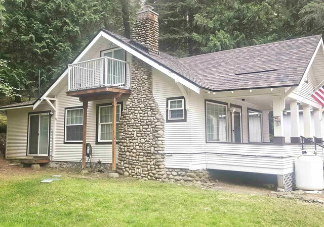 Photo 1 of Single family home for sale at 14354 N Meadow Ln, Newman Lake, WA 99025 | MLS# 202618218 | Listing updated on 2026-09-15