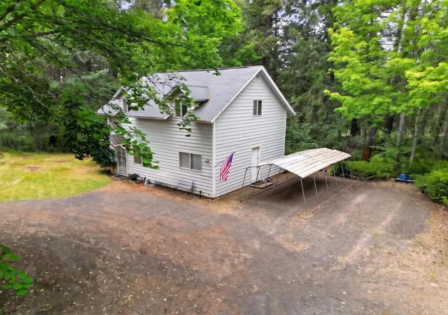 Photo 2 of Single family home for sale at 4421 E Chattaroy Rd, Chattaroy, WA 99003 | MLS# 202618537 | Listing updated on 2026-09-22