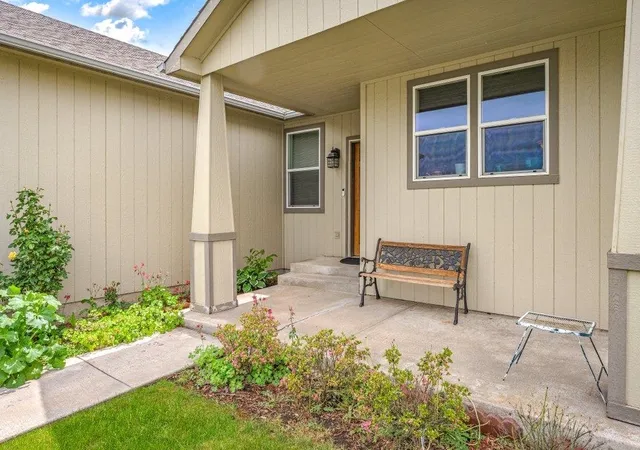 Photo 3 of Single family home for sale at 17604 E 3rd Lane, Spokane Valley, WA 99016 | MLS# 202618674 | Listing updated on 2026-09-15