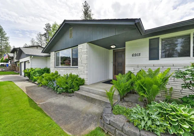 Photo 3 of Sale Pending at 6915 W Johannsen Ave, Nine Mile Falls, WA 99026 | MLS# 202618828 | Listing updated on 2026-09-11