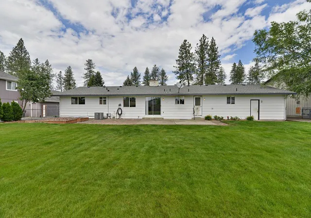 Photo 4 of Sale Pending at 6915 W Johannsen Ave, Nine Mile Falls, WA 99026 | MLS# 202618828 | Listing updated on 2026-09-11