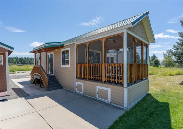 Photo 2 of Manufactured home for sale at 455 Guinevere Dr, Usk, WA 99180 | MLS# 202620671 | Listing updated on 2026-09-14