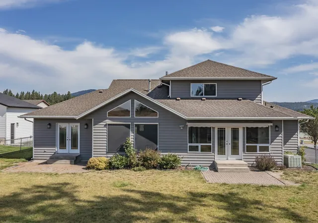 Photo 3 of Single family home for sale at 1107 Pinebrook Dr, Chewelah, WA 99109 | MLS# 202621178 | Listing updated on 2026-09-22