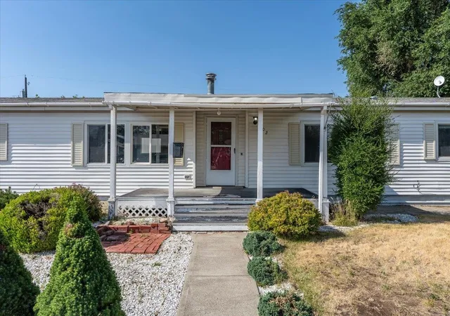 Photo 2 of Manufactured home for sale at 202 Marshall St, Davenport, WA 99122 | MLS# 202621232 | Listing updated on 2026-09-23