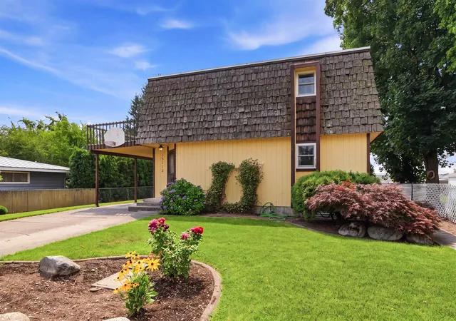 Photo 3 of Sale Pending at 13112 E Main Ave, Spokane Valley, WA 99216 | MLS# 202621545 | Listing updated on 2026-09-12