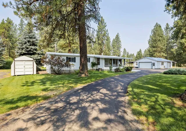 Photo 2 of Manufactured home for sale at 31315 N Cedar Rd, Deer Park, WA 99006 | MLS# 202621553 | Listing updated on 2026-09-30