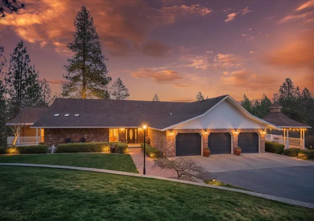 Photo 4 of Single family home for sale at 2012 S Molter Rd, Liberty Lake, WA 99019 | MLS# 202621916 | Listing updated on 2026-09-15