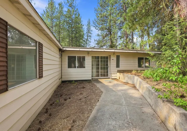 Photo 3 of Manufactured home for sale at 5082 S Swenson Rd, Deer Park, WA | MLS# 202622450 | Listing updated on 2026-09-15