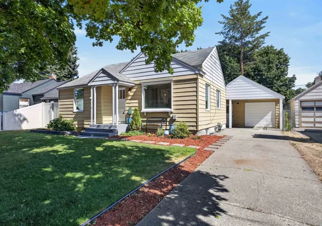 Photo 2 of Single family home for sale at 10012 N Andrew St, Spokane, WA 99218 | MLS# 202623212 | Listing updated on 2026-09-22