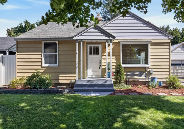 Photo 3 of Single family home for sale at 10012 N Andrew St, Spokane, WA 99218 | MLS# 202623212 | Listing updated on 2026-09-22