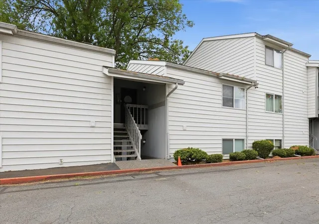 Photo 1 of Sale Pending at 310 N Raymond Rd, Spokane Valley, WA 99206 | MLS# 202623489 | Listing updated on 2026-09-22