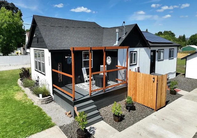 Photo 1 of Single family home for sale at 8809 E Cataldo Ave, Spokane Valley, WA 99212 | MLS# 202623532 | Listing updated on 2026-10-05