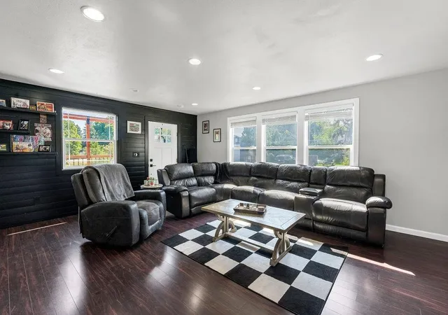 Photo 3 of Single family home for sale at 8809 E Cataldo Ave, Spokane Valley, WA 99212 | MLS# 202623532 | Listing updated on 2026-10-05