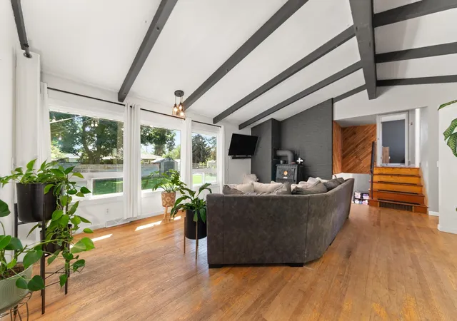 Photo 3 of Single family home for sale at 10410 E Sinto Ave, Spokane Valley, WA 99206 | MLS# 202623553 | Listing updated on 2026-09-11