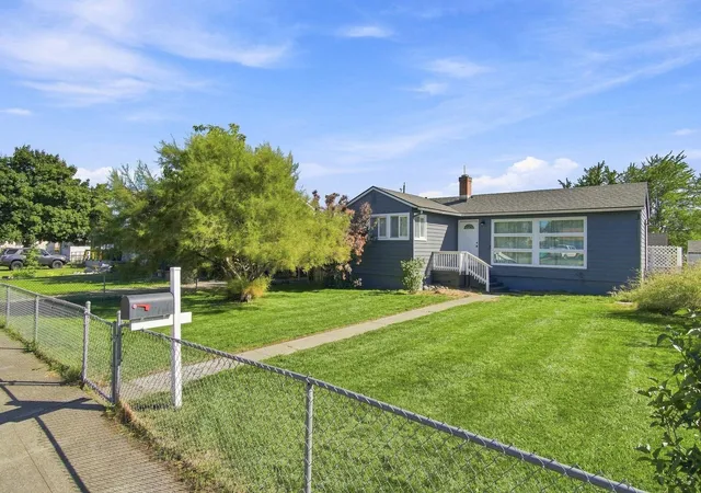 Photo 1 of Single family home for sale at 3808 E Cleveland Ave, Spokane, WA 99217 | MLS# 202623609 | Listing updated on 2026-09-11