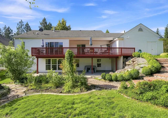Photo 3 of Sale Pending at 1706 W Wedgewood Ln, Spokane, WA 99208 | MLS# 202623634 | Listing updated on 2026-10-08