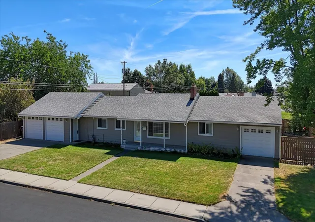 Photo 1 of Sale Pending at 534 E Cozza Dr, Spokane, WA 99208 | MLS# 202623657 | Listing updated on 2026-09-14