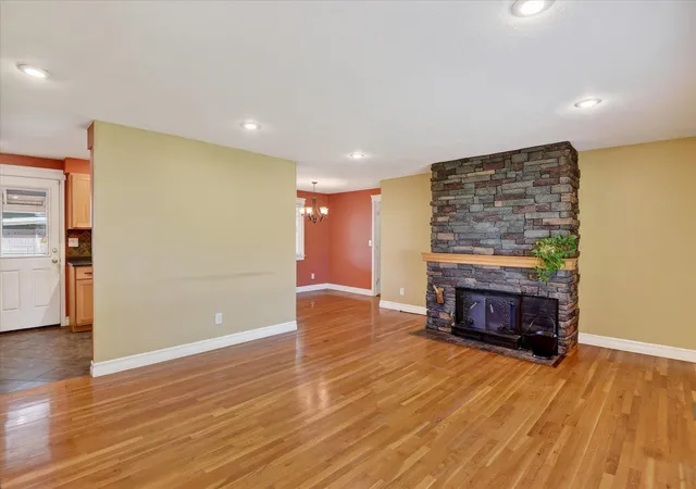 Photo 4 of Sale Pending at 534 E Cozza Dr, Spokane, WA 99208 | MLS# 202623657 | Listing updated on 2026-09-14