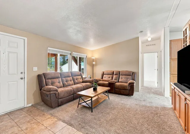 Photo 4 of Manufactured home for sale at 6416 Timber Dr, Nine Mile Falls, WA 99026 | MLS# 202623667 | Listing updated on 2026-09-22
