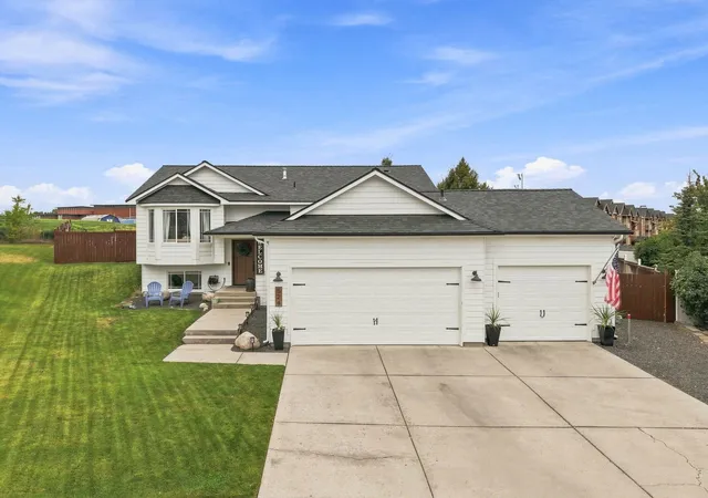 Photo 1 of Single family home for sale at 524 S Moore Ln, Spokane Valley, WA 99037 | MLS# 202623681 | Listing updated on 2026-09-15