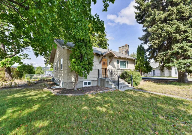 Photo 2 of Sale Pending at 7703 E Liberty Ave, Spokane Valley, WA 99212 | MLS# 202623767 | Listing updated on 2026-09-15