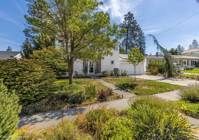 Photo 3 of Single family home for sale at 1429 S Walnut St, Spokane, WA 99203 | MLS# 202623797 | Listing updated on 2026-10-05